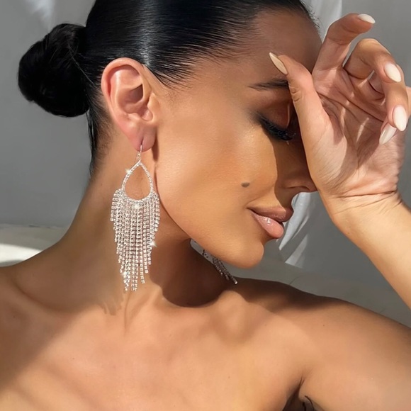 Silver Geometric Dangle Tassel Rhinestone Earring - Picture 2 of 3